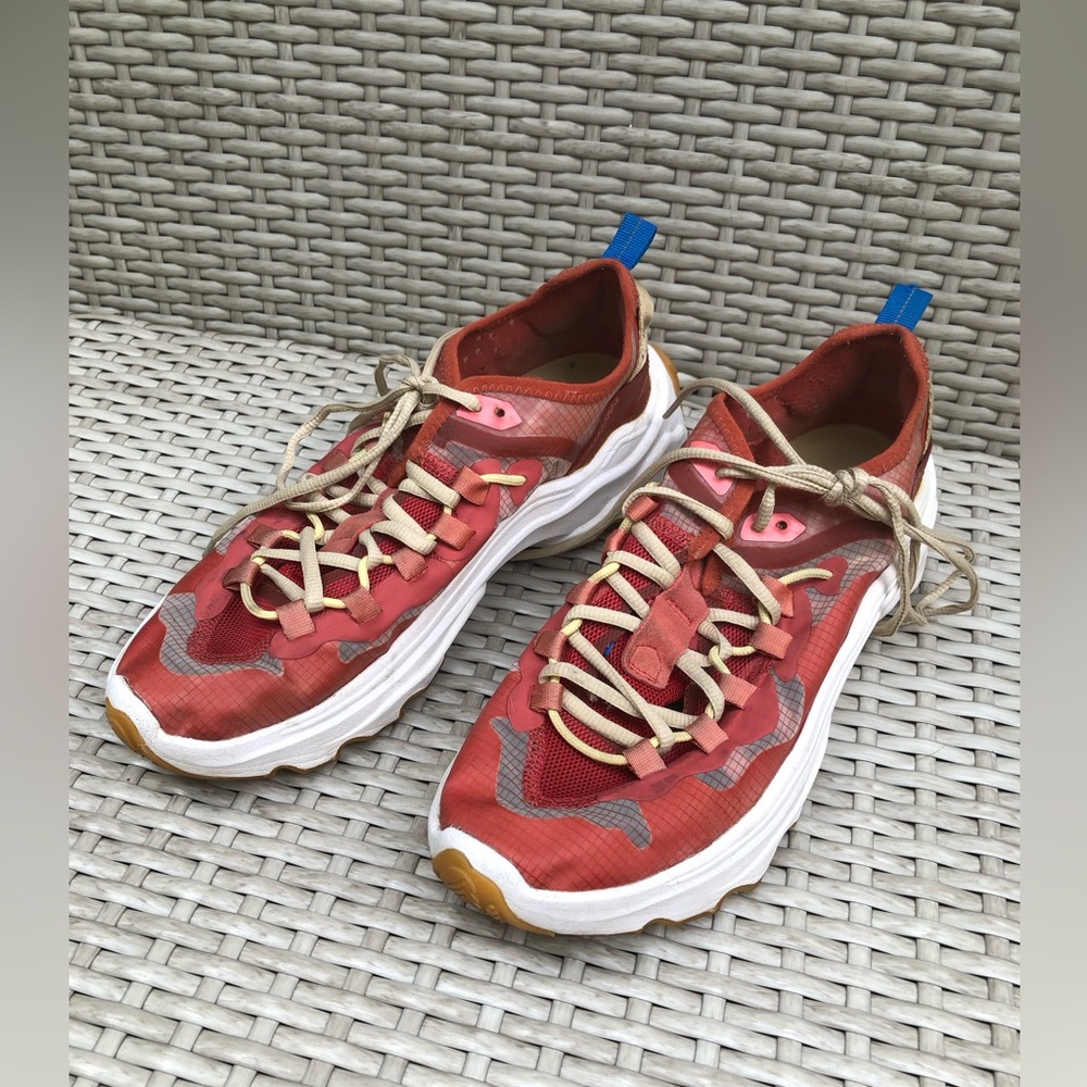Sorel Kinetic Breakthru Red Sneakers Women’s 10.5